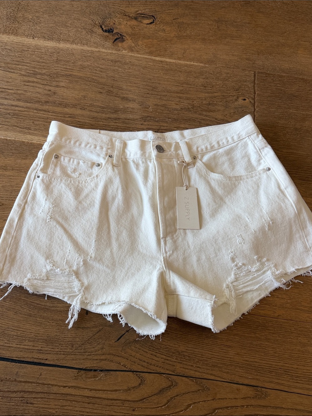 Z Supply White Distressed Denim Cutoff Shorts 29 nwt‎